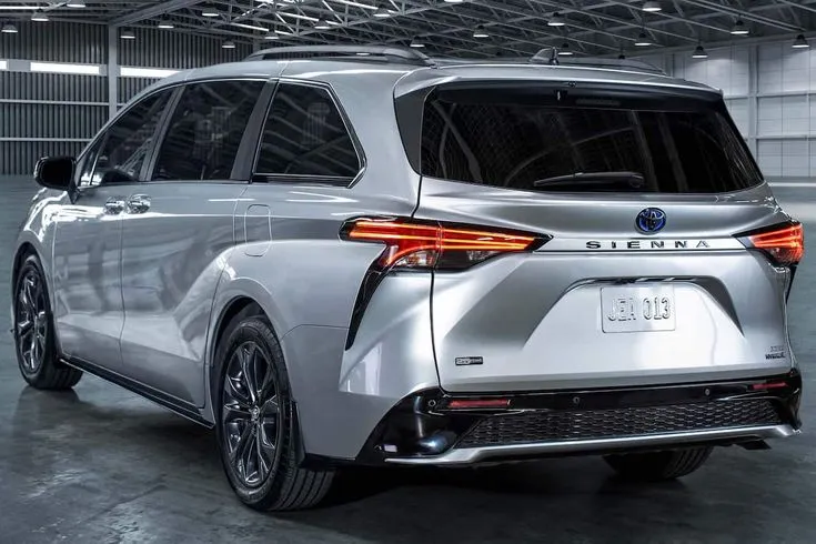 Toyota Sienna 2023: Redefining Luxury and Performance