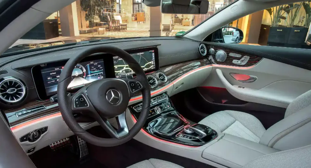 The Specs and power of 2018 Mercedes Benz interior